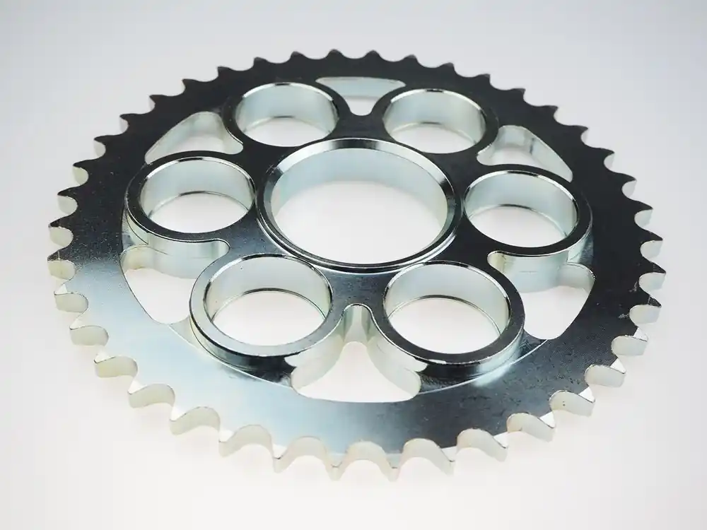 Kettenrad Stahl passend für Ducati 38 bis 43 Zähne (525) Markenware