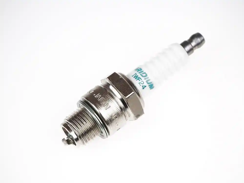 Solange Der Vorrat Reicht Zündkerze Denso Iridium Power: IW24