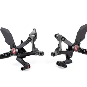 GILLES MUE2 Fußrastenanlage passend für Ducati Streetfighter 1103 V4S Expressversand