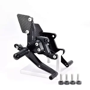 Must-Have MG Biketec Fußrastenanlage passend für Triumph Speed Triple 1050 2005-2007