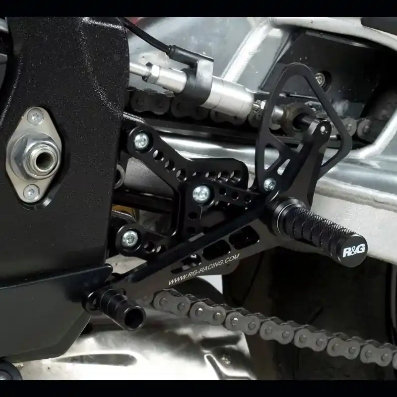 Preisreduziert R&G Racing Fußrastenanlage passend für BMW S 1000 R 2014-2016