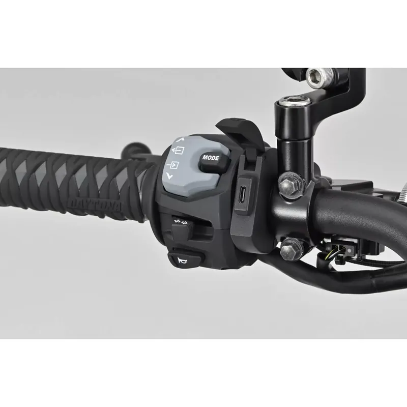 DAYTONA Slim USB Typ-C Netzteil Aluminium passend für Lenker Ø22,2/25,4 mm Markenware