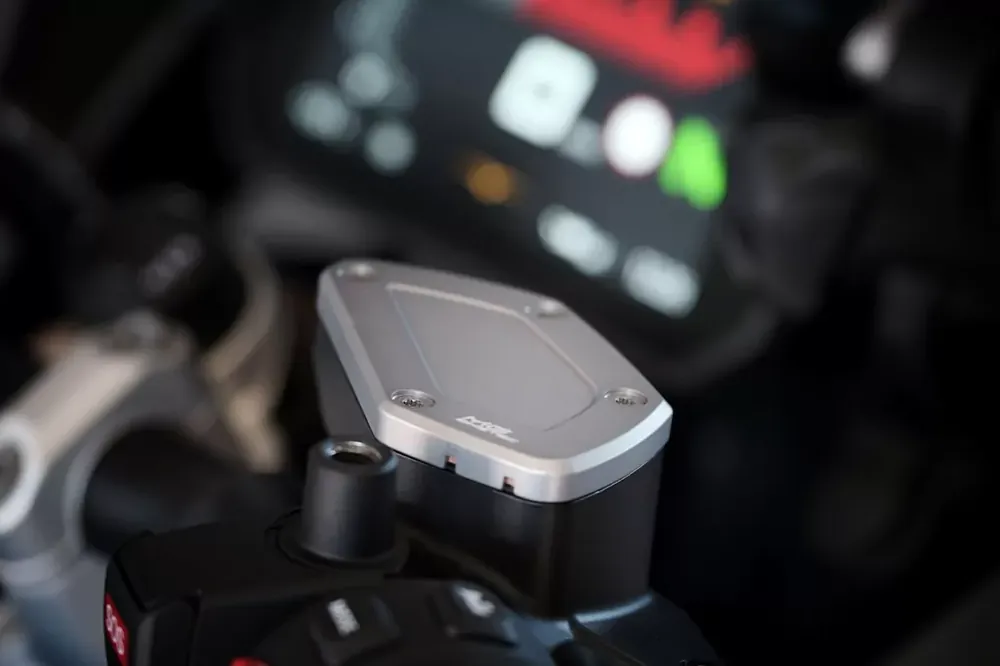 MG Biketec Behälterdeckel Bremsflüssigkeit passend für BMW R nineT 2014–2016 Typ 0A06, 0A16 Online Kaufen