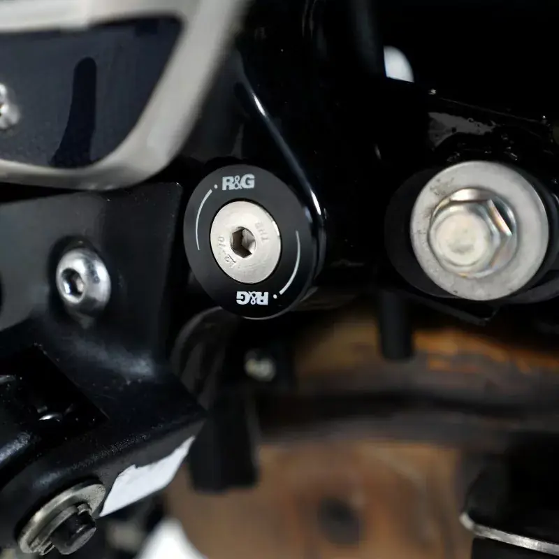 Neue Kollektion R&G hintere Fußrastenabdeckung passend für Triumph Speed 400 / Scrambler 400 X
