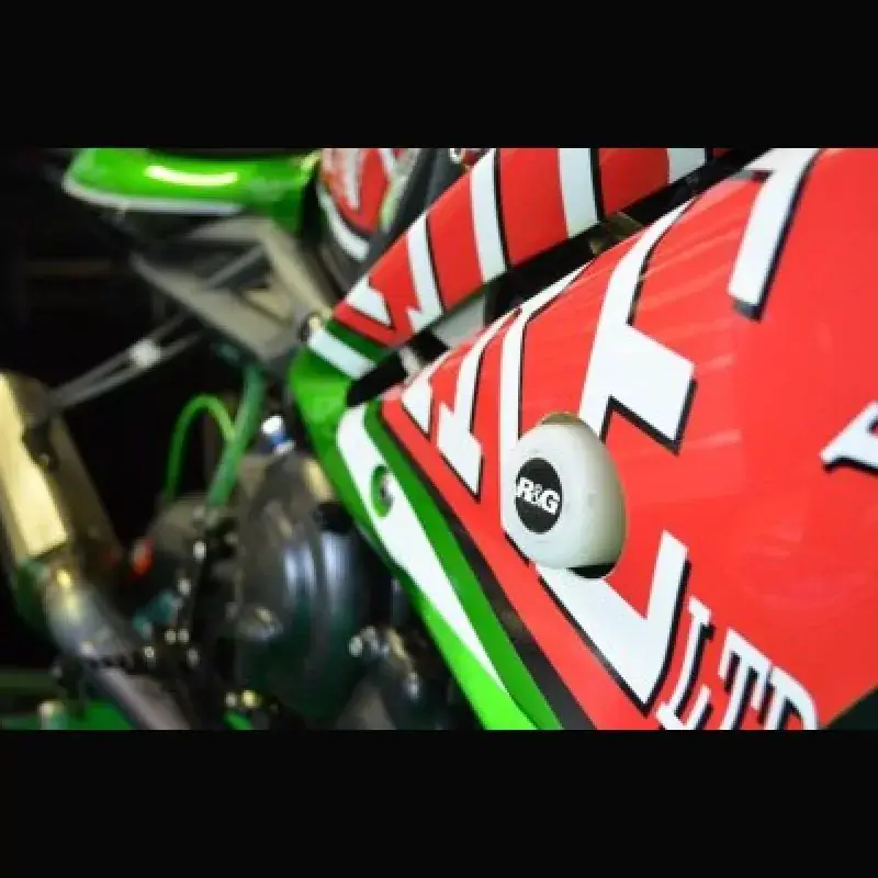 R&G Racing Sturzpads Race passend für Triumph Daytona 675 / 675 R ab 2013 Saisonangebot